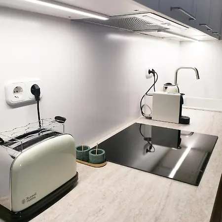 アパート Hillside With Ac & Heating In Grande Maison ブダペスト