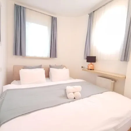 Hillside With Ac & Heating In Grande Maison * בודפשט