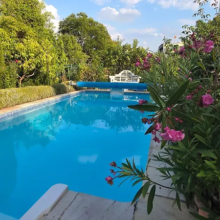 Hillside With Ac & Heating In Grande Maison